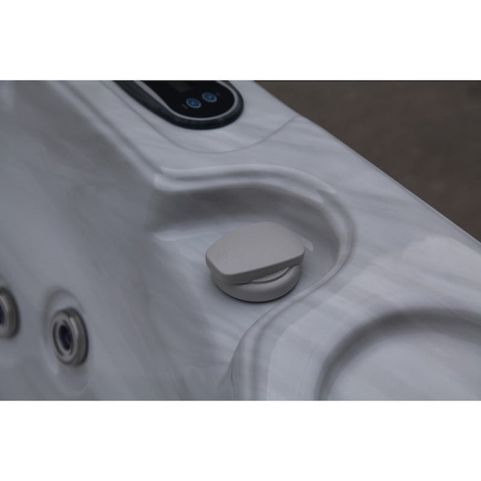 Luxury Spas Solace 3-Person Plug N Play Hot Tub
