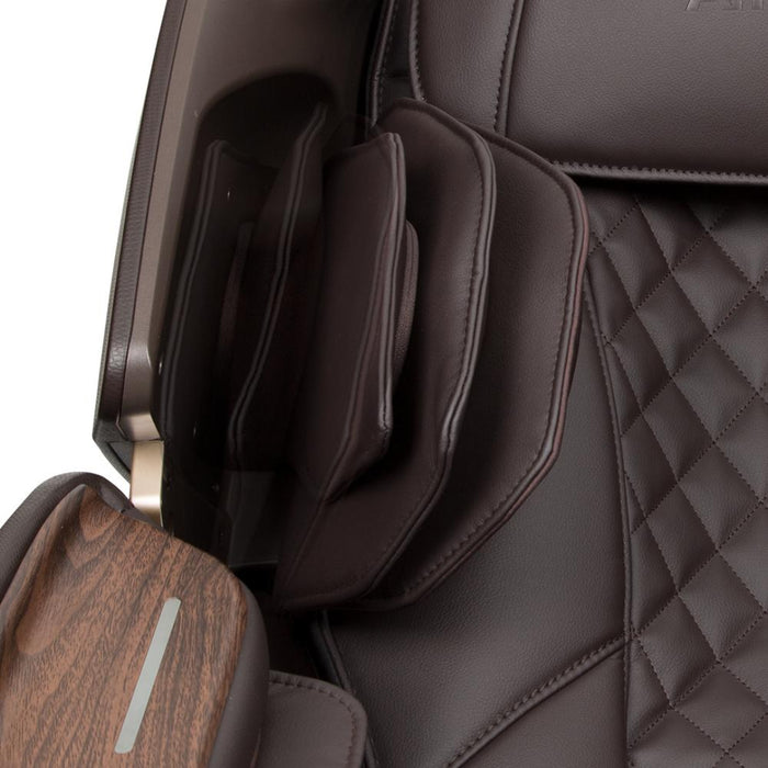 Hilux brown shoulder