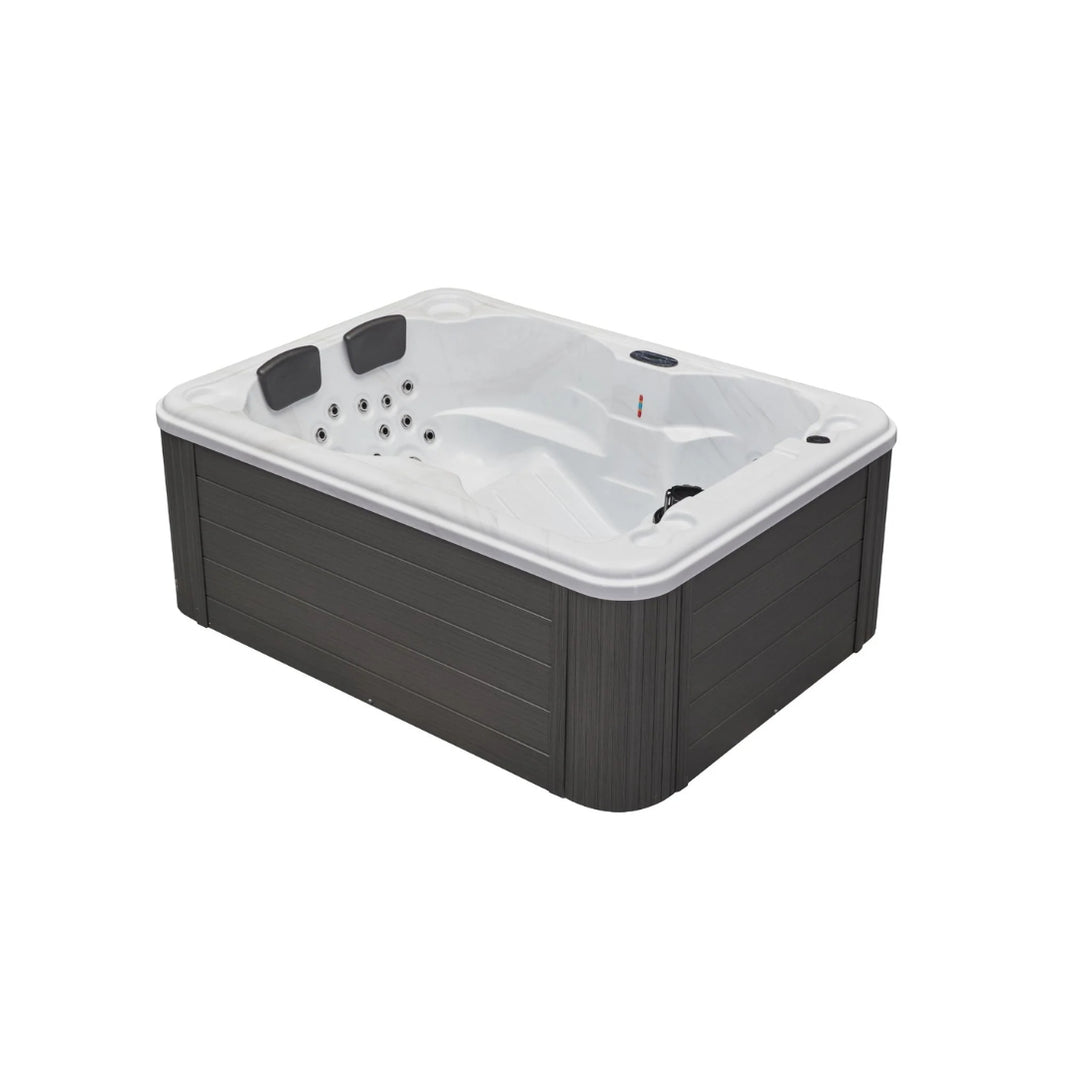 Luxury Spas Regal 4-Person Hot Tub with 39 Jets
