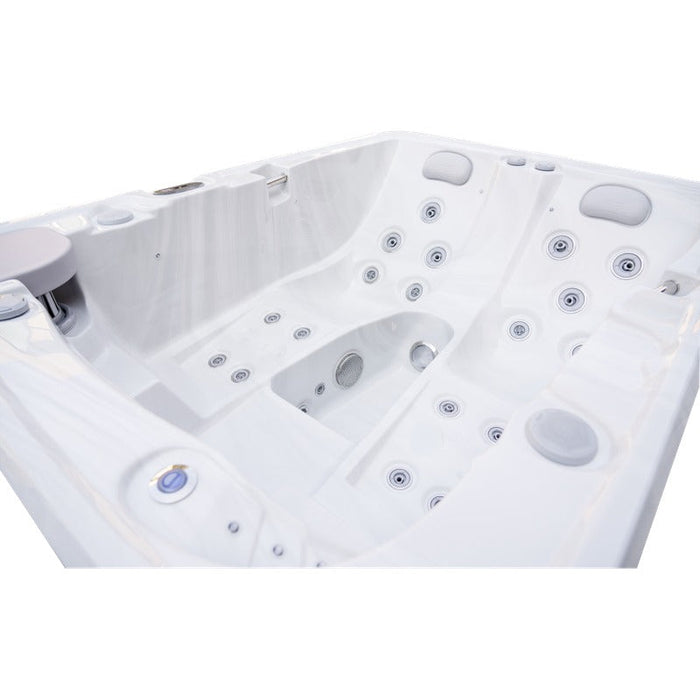 Luxury Spas Largo 3 Person Plug and Play Hot Tub