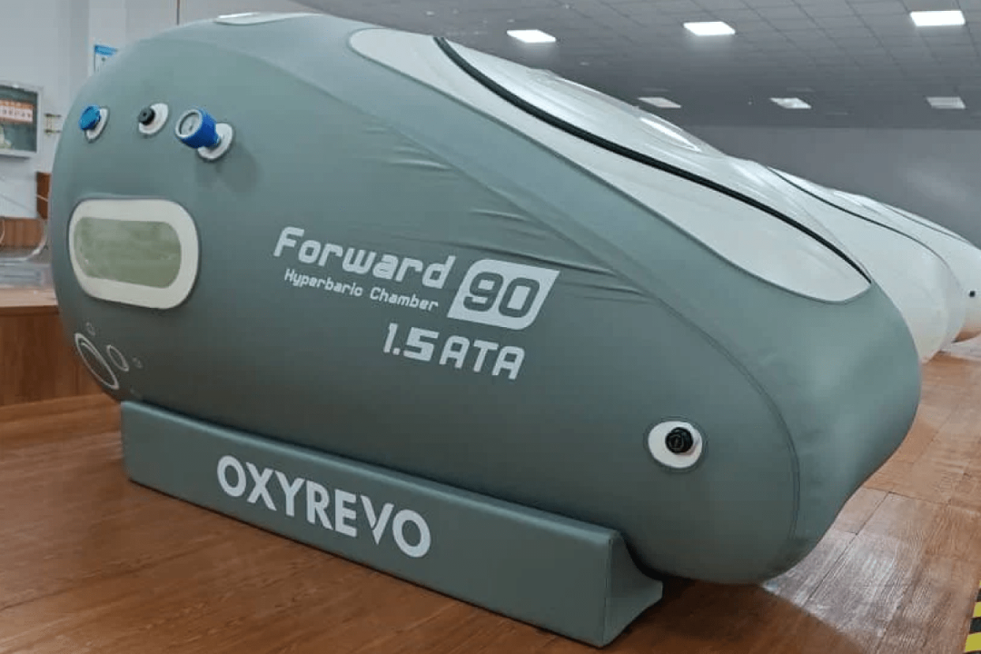 The OXYREVO Forward90 Hyperbaric Chamber