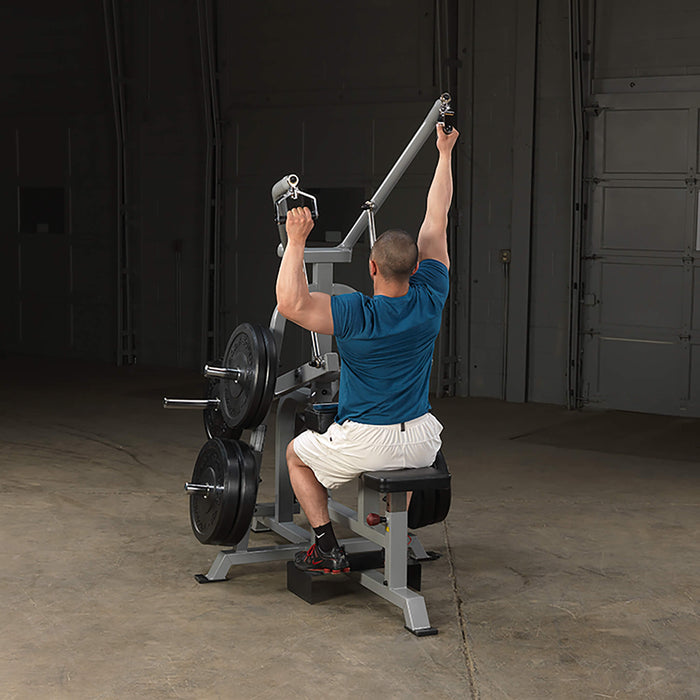 lvla leverage lat pulldown alternate arm pulldown