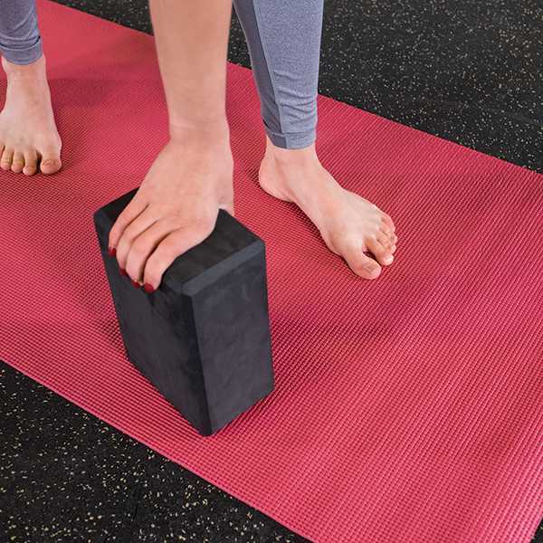 yoga block close up grip